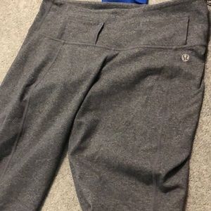 Lulu lemon 🍋 grey capris